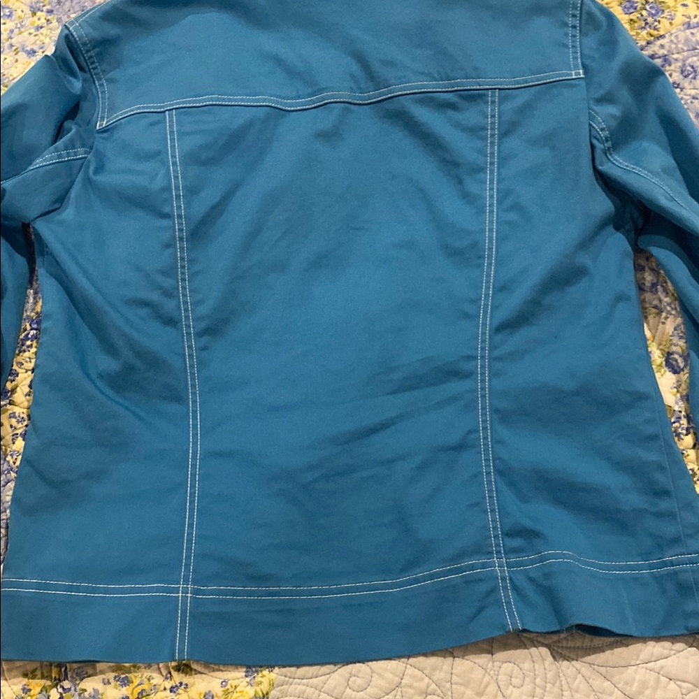 Jones New York Blue Jean Jacket Classic Style - Picture 2 of 2